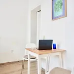 Neu I Moderne Zentrale I Netflix I 4 Gaeste Lägenhet *