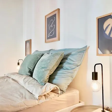 Apartment Neu I Moderne Zentrale I Netflix I 4 Gaeste Andernach