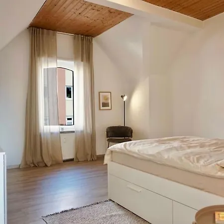 Neu I Moderne Zentrale I Netflix I 4 Gäste Apartment Andernach