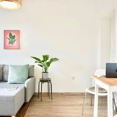 Neu I Moderne Zentrale I Netflix I 4 Gaeste Daire Andernach