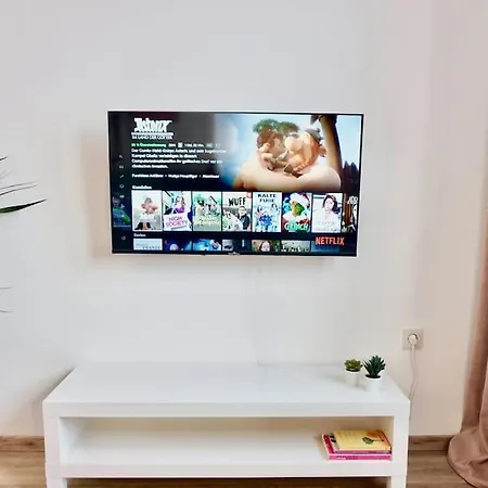 Neu I Moderne Zentrale Wohnung I Klimaanlage L Netflix I 4 Gaeste Apartmán *